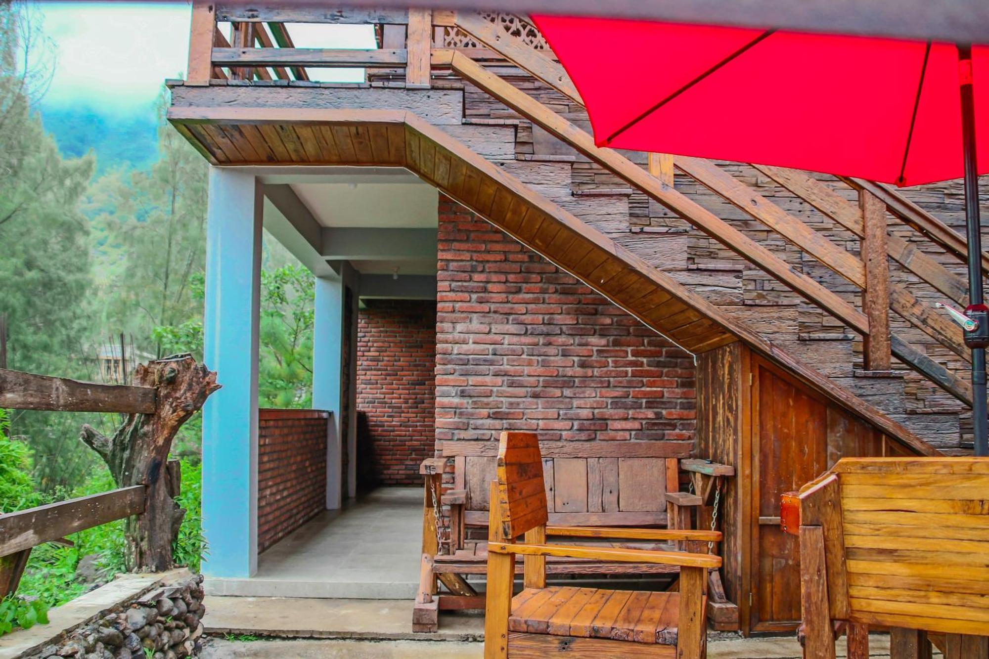 Omah Kayu Bromo Ngadisari Exterior foto