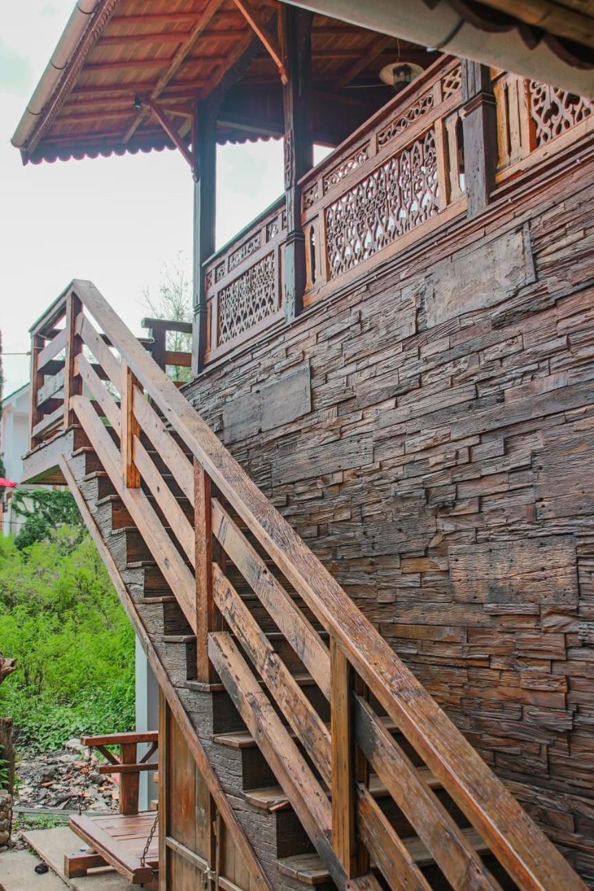Omah Kayu Bromo Ngadisari Exterior foto